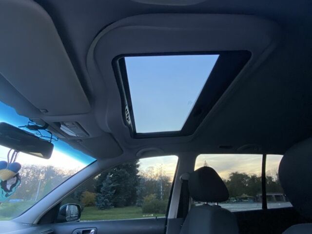 Зеленый Фольксваген Гольф, объемом двигателя 1.4 л и пробегом 288 тыс. км за 3800 $, фото 7 на Automoto.ua