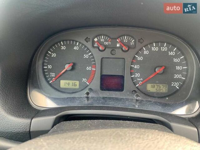 Зелений Фольксваген Гольф, об'ємом двигуна 1.4 л та пробігом 187 тис. км за 4700 $, фото 17 на Automoto.ua