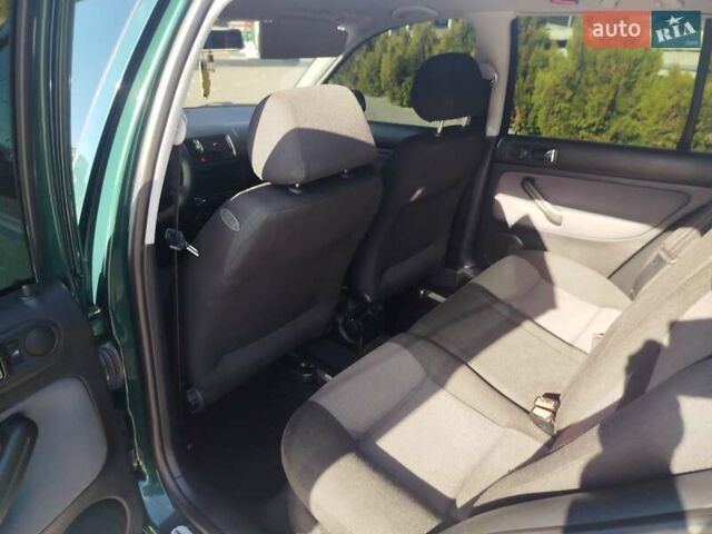 Фольксваген Гольф 2000 в Коломые на Automoto.ua Зеленый Фольксваген Гольф, объемом двигателя 1.6 л и пробегом 307 тыс. км за 4200 $, фото 16 на Automoto.ua