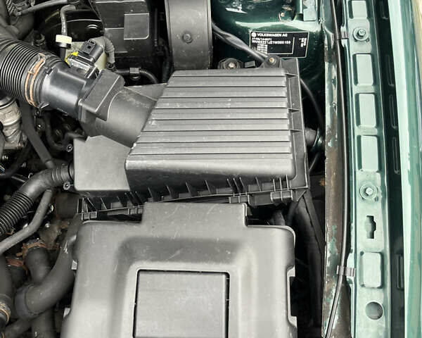 Зеленый Фольксваген Гольф, объемом двигателя 1.6 л и пробегом 221 тыс. км за 5200 $, фото 40 на Automoto.ua