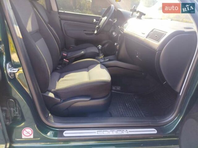 Фольксваген Гольф 2000 в Коломые на Automoto.ua Зеленый Фольксваген Гольф, объемом двигателя 1.6 л и пробегом 307 тыс. км за 4200 $, фото 24 на Automoto.ua