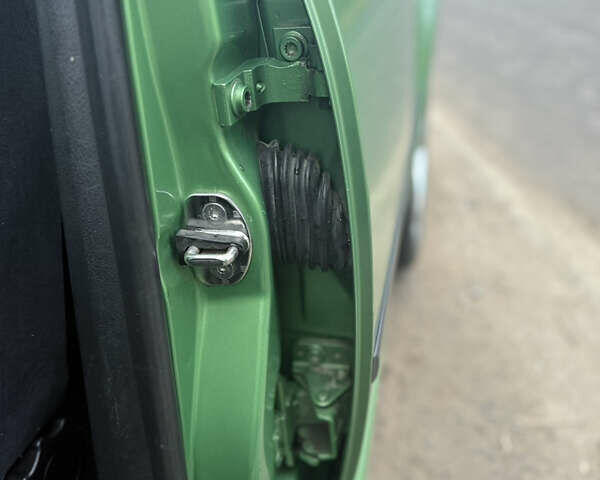 Зеленый Фольксваген Гольф, объемом двигателя 1.39 л и пробегом 160 тыс. км за 4499 $, фото 74 на Automoto.ua