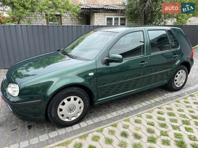 Зеленый Фольксваген Гольф, объемом двигателя 1.6 л и пробегом 221 тыс. км за 5200 $, фото 6 на Automoto.ua