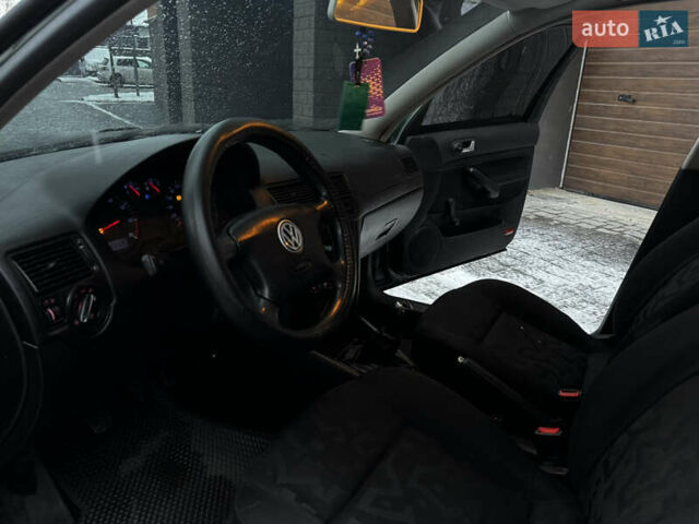 Зеленый Фольксваген Гольф, объемом двигателя 1.39 л и пробегом 300 тыс. км за 2950 $, фото 27 на Automoto.ua