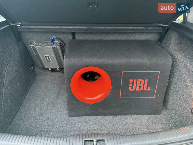 Зеленый Фольксваген Гольф, объемом двигателя 1.39 л и пробегом 160 тыс. км за 4499 $, фото 11 на Automoto.ua