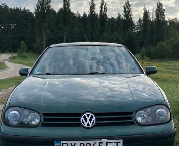 Фольксваген Гольф 2000 в Хмельницком на Automoto.ua Зеленый Фольксваген Гольф, объемом двигателя 1.4 л и пробегом 230 тыс. км за 4000 $, фото 2 на Automoto.ua