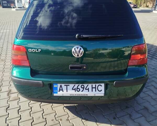 Фольксваген Гольф 2000 в Коломые на Automoto.ua Зеленый Фольксваген Гольф, объемом двигателя 1.6 л и пробегом 307 тыс. км за 4200 $, фото 19 на Automoto.ua