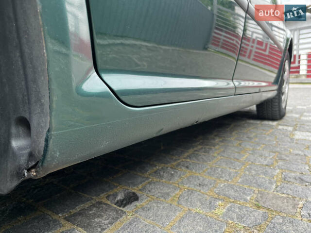 Зеленый Фольксваген Гольф, объемом двигателя 1.6 л и пробегом 221 тыс. км за 5200 $, фото 14 на Automoto.ua