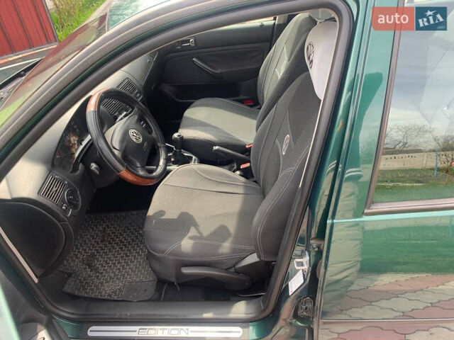 Зелений Фольксваген Гольф, об'ємом двигуна 1.4 л та пробігом 187 тис. км за 4700 $, фото 1 на Automoto.ua