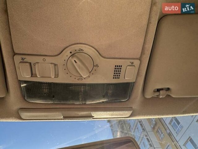 Зеленый Фольксваген Гольф, объемом двигателя 1.6 л и пробегом 250 тыс. км за 4000 $, фото 20 на Automoto.ua