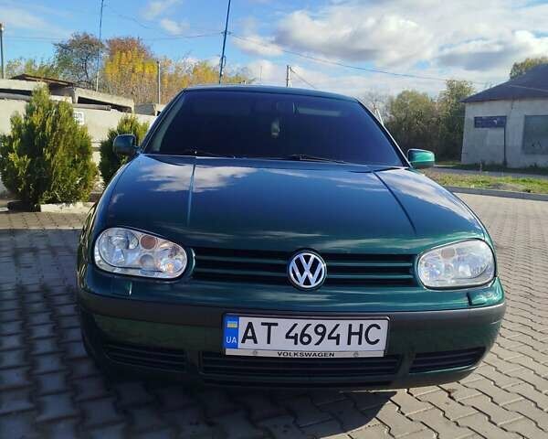 Фольксваген Гольф 2000 в Коломые на Automoto.ua Зеленый Фольксваген Гольф, объемом двигателя 1.6 л и пробегом 307 тыс. км за 4200 $, фото 4 на Automoto.ua