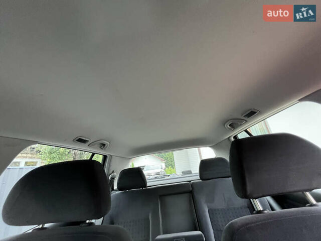 Зеленый Фольксваген Гольф, объемом двигателя 1.6 л и пробегом 221 тыс. км за 5200 $, фото 30 на Automoto.ua