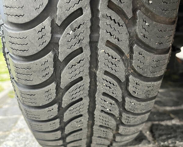 Зеленый Фольксваген Гольф, объемом двигателя 1.6 л и пробегом 221 тыс. км за 5200 $, фото 18 на Automoto.ua