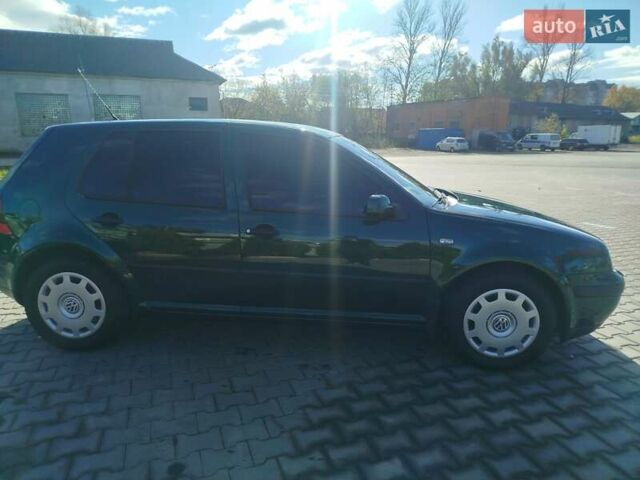 Фольксваген Гольф 2000 в Коломые на Automoto.ua Зеленый Фольксваген Гольф, объемом двигателя 1.6 л и пробегом 307 тыс. км за 4200 $, фото 2 на Automoto.ua
