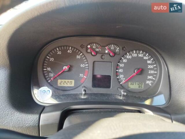 Фольксваген Гольф 2000 в Коломые на Automoto.ua Зеленый Фольксваген Гольф, объемом двигателя 1.6 л и пробегом 307 тыс. км за 4200 $, фото 21 на Automoto.ua