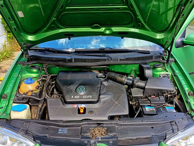 Зеленый Фольксваген Гольф, объемом двигателя 1.6 л и пробегом 196 тыс. км за 3600 $, фото 7 на Automoto.ua