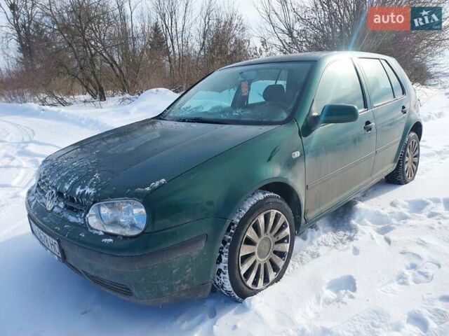 Зеленый Фольксваген Гольф, объемом двигателя 1.6 л и пробегом 285 тыс. км за 3300 $, фото 7 на Automoto.ua