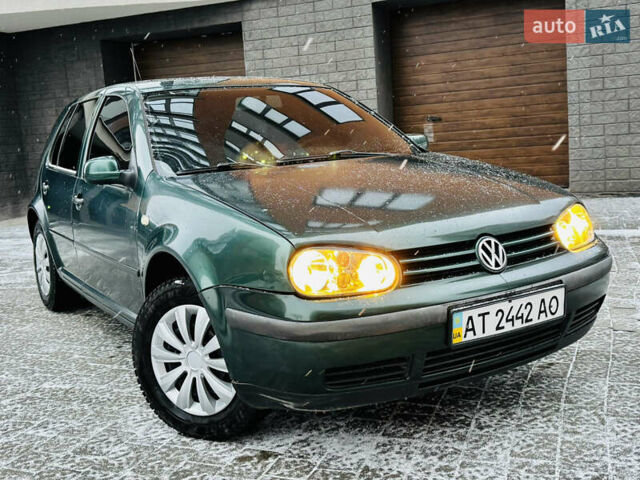 Зеленый Фольксваген Гольф, объемом двигателя 1.39 л и пробегом 300 тыс. км за 2950 $, фото 5 на Automoto.ua