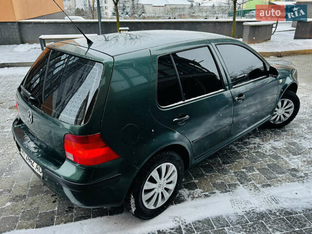 Зеленый Фольксваген Гольф, объемом двигателя 1.39 л и пробегом 300 тыс. км за 2950 $, фото 19 на Automoto.ua