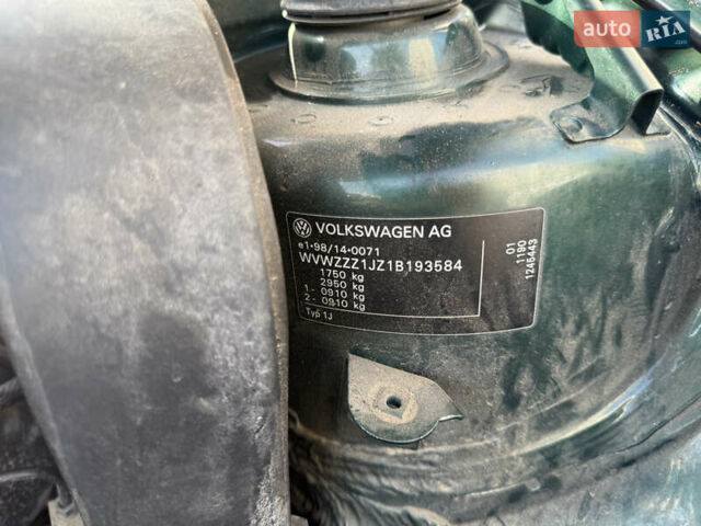 Зелений Фольксваген Гольф, об'ємом двигуна 1.6 л та пробігом 252 тис. км за 3600 $, фото 37 на Automoto.ua