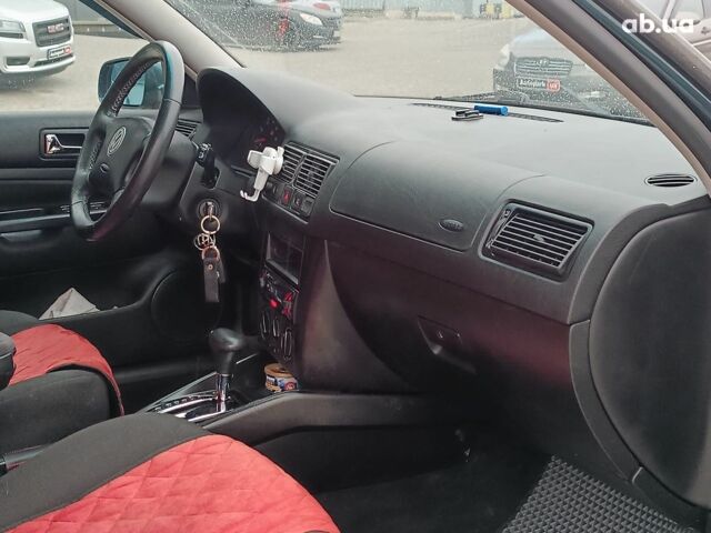 Зеленый Фольксваген Гольф, объемом двигателя 1.6 л и пробегом 170 тыс. км за 4990 $, фото 26 на Automoto.ua