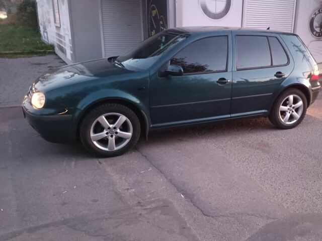 Зеленый Фольксваген Гольф, объемом двигателя 0 л и пробегом 250 тыс. км за 4000 $, фото 2 на Automoto.ua