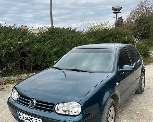 Зеленый Фольксваген Гольф, объемом двигателя 1.6 л и пробегом 218 тыс. км за 4150 $, фото 5 на Automoto.ua