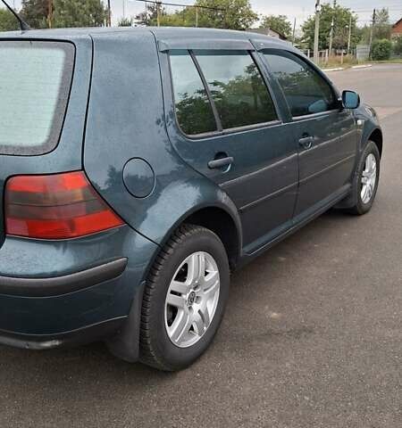 Зеленый Фольксваген Гольф, объемом двигателя 1.6 л и пробегом 287 тыс. км за 4700 $, фото 3 на Automoto.ua