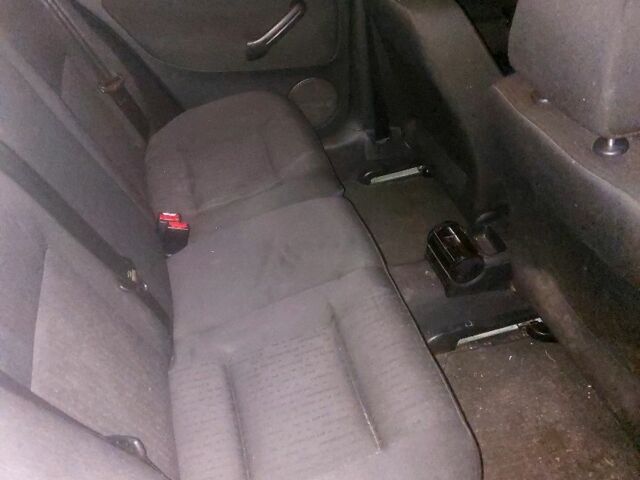 Зелений Фольксваген Гольф, об'ємом двигуна 1.6 л та пробігом 183 тис. км за 3500 $, фото 8 на Automoto.ua