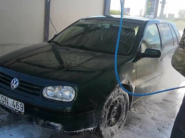 Зеленый Фольксваген Гольф, объемом двигателя 1.9 л и пробегом 350 тыс. км за 831 $, фото 2 на Automoto.ua