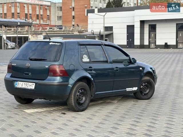 Зеленый Фольксваген Гольф, объемом двигателя 1.6 л и пробегом 298 тыс. км за 4799 $, фото 2 на Automoto.ua