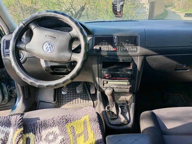 Зелений Фольксваген Гольф, об'ємом двигуна 1.4 л та пробігом 336 тис. км за 3800 $, фото 4 на Automoto.ua