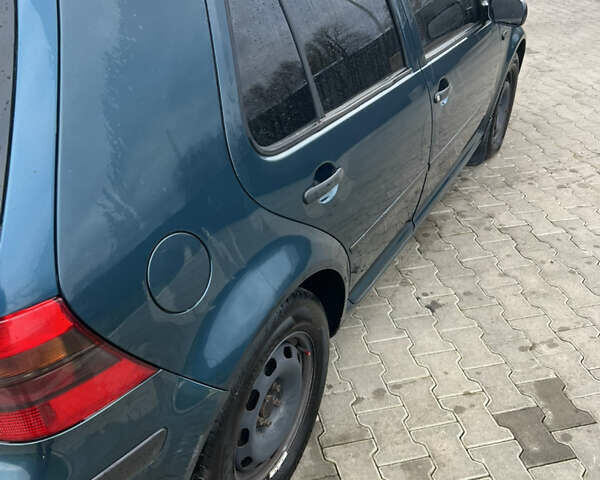 Зеленый Фольксваген Гольф, объемом двигателя 1.39 л и пробегом 239 тыс. км за 3650 $, фото 9 на Automoto.ua