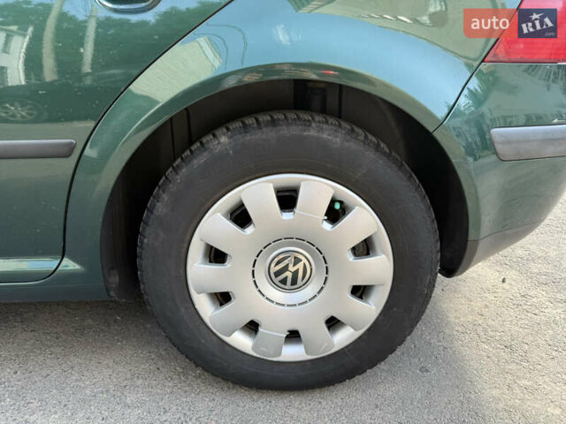 Зелений Фольксваген Гольф, об'ємом двигуна 1.6 л та пробігом 252 тис. км за 3600 $, фото 12 на Automoto.ua