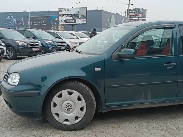 Зеленый Фольксваген Гольф, объемом двигателя 1.6 л и пробегом 170 тыс. км за 4990 $, фото 2 на Automoto.ua