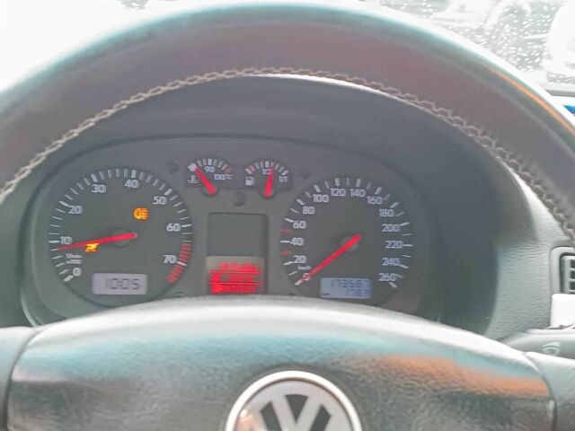 Зеленый Фольксваген Гольф, объемом двигателя 1.6 л и пробегом 170 тыс. км за 4990 $, фото 19 на Automoto.ua