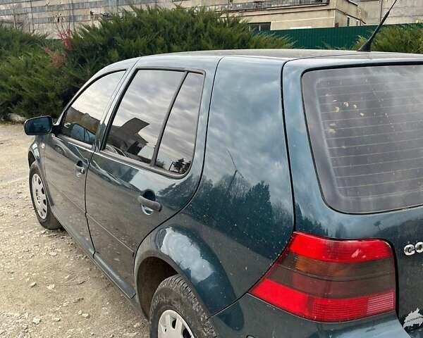 Зеленый Фольксваген Гольф, объемом двигателя 1.6 л и пробегом 218 тыс. км за 4150 $, фото 15 на Automoto.ua