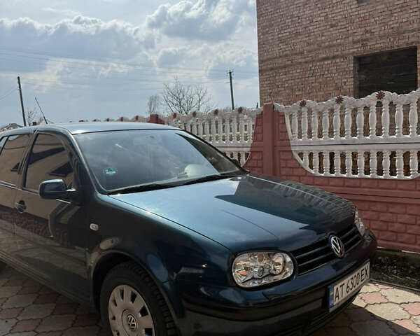 Зеленый Фольксваген Гольф, объемом двигателя 1.6 л и пробегом 238 тыс. км за 3750 $, фото 4 на Automoto.ua