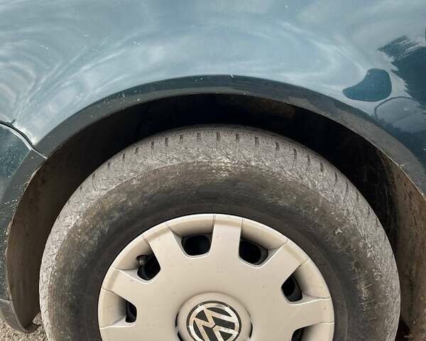 Зеленый Фольксваген Гольф, объемом двигателя 1.6 л и пробегом 218 тыс. км за 4150 $, фото 13 на Automoto.ua