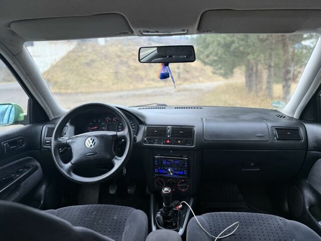 Зеленый Фольксваген Гольф, объемом двигателя 1.4 л и пробегом 160 тыс. км за 4500 $, фото 21 на Automoto.ua