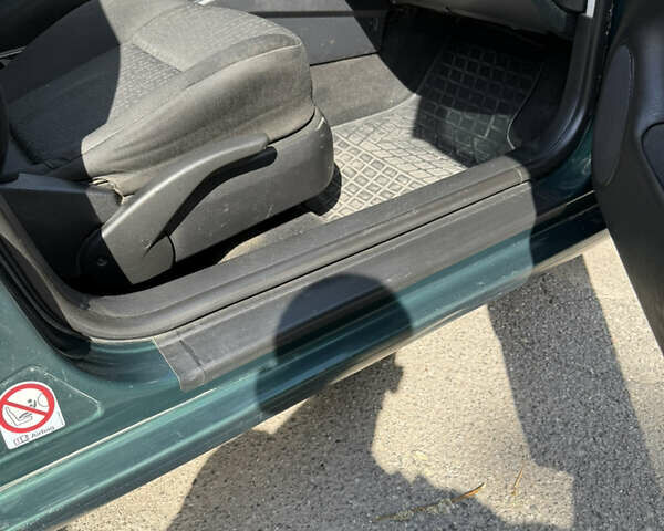 Зелений Фольксваген Гольф, об'ємом двигуна 1.6 л та пробігом 252 тис. км за 3600 $, фото 28 на Automoto.ua