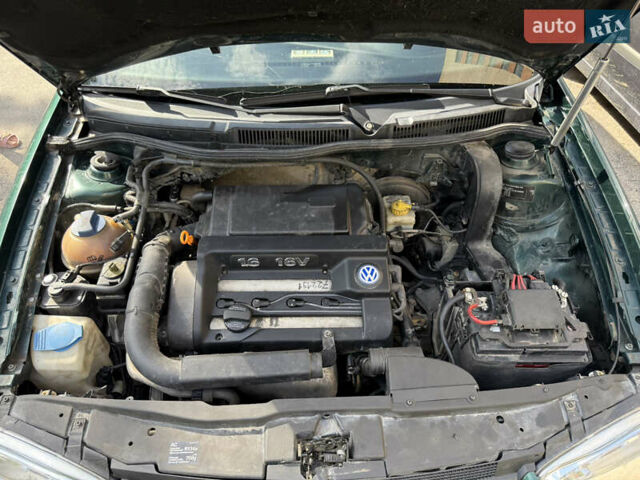 Зелений Фольксваген Гольф, об'ємом двигуна 1.6 л та пробігом 252 тис. км за 3600 $, фото 34 на Automoto.ua