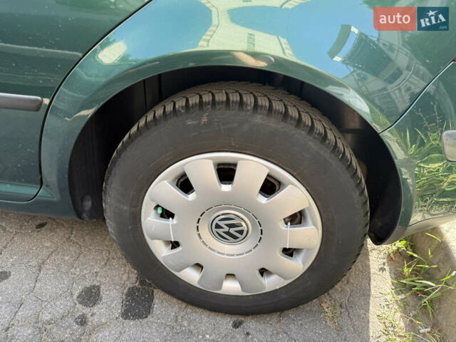 Зелений Фольксваген Гольф, об'ємом двигуна 1.6 л та пробігом 252 тис. км за 3600 $, фото 8 на Automoto.ua