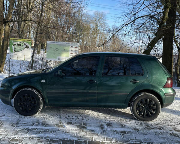 Зеленый Фольксваген Гольф, объемом двигателя 1.6 л и пробегом 343 тыс. км за 3600 $, фото 6 на Automoto.ua