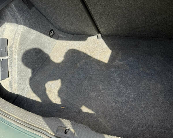 Зелений Фольксваген Гольф, об'ємом двигуна 1.6 л та пробігом 252 тис. км за 3600 $, фото 31 на Automoto.ua