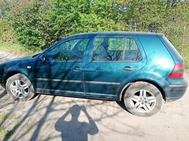 Зелений Фольксваген Гольф, об'ємом двигуна 1.4 л та пробігом 336 тис. км за 3800 $, фото 1 на Automoto.ua