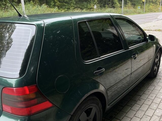 Зеленый Фольксваген Гольф, объемом двигателя 1.4 л и пробегом 230 тыс. км за 3200 $, фото 2 на Automoto.ua