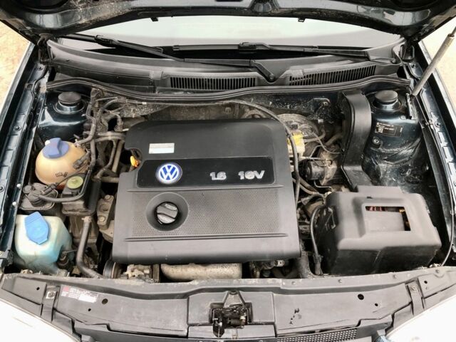 Зеленый Фольксваген Гольф, объемом двигателя 1.6 л и пробегом 251 тыс. км за 4350 $, фото 12 на Automoto.ua