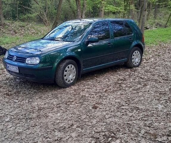 Зеленый Фольксваген Гольф, объемом двигателя 0 л и пробегом 365 тыс. км за 1750 $, фото 5 на Automoto.ua