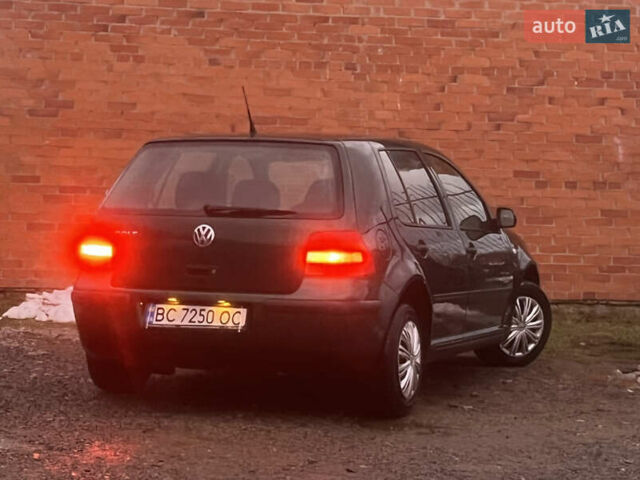 Зеленый Фольксваген Гольф, объемом двигателя 1.39 л и пробегом 210 тыс. км за 2650 $, фото 8 на Automoto.ua